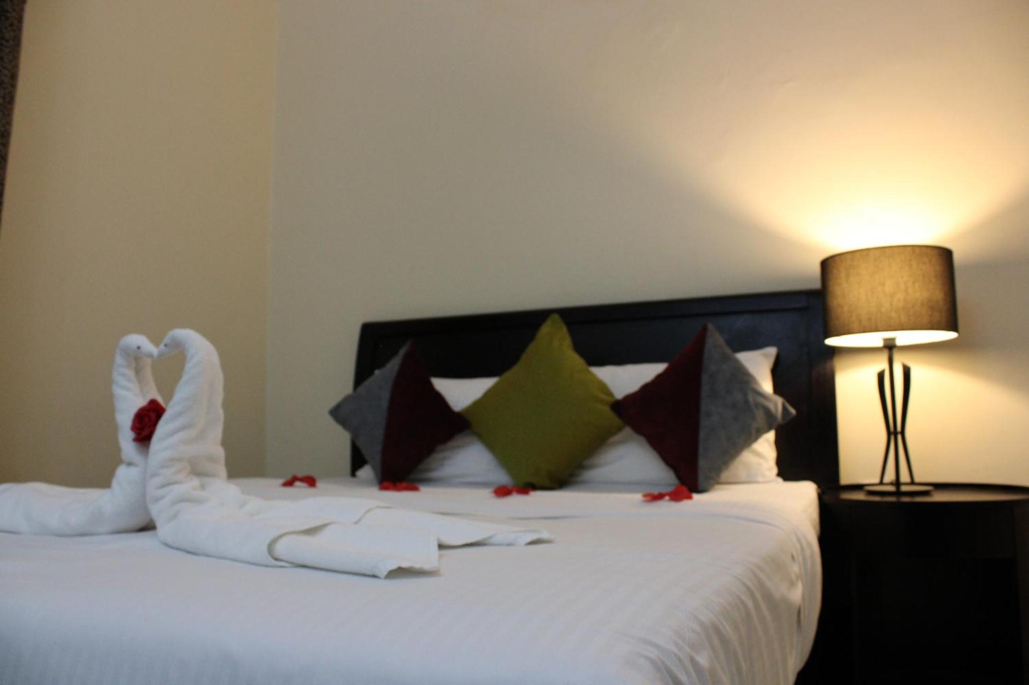 Al Smou Hotel Apartments - Maha Hospitality Group アジュマーン エクステリア 写真