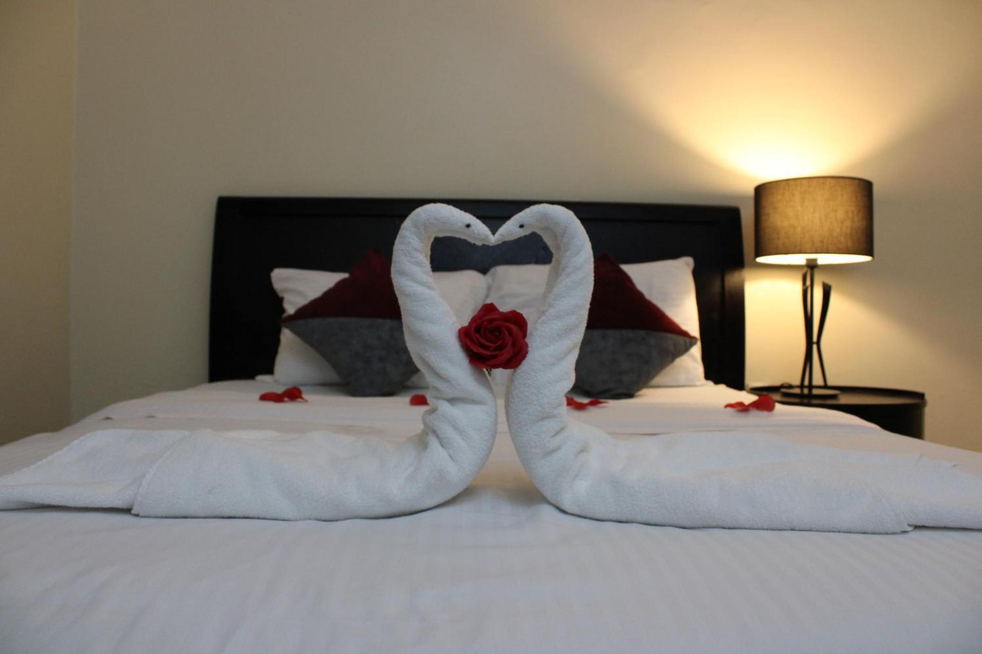 Al Smou Hotel Apartments - Maha Hospitality Group アジュマーン エクステリア 写真